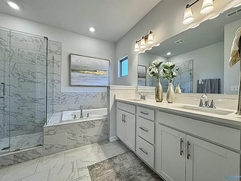 4 bed, 1938 sqft, $2,000 — Photo 4