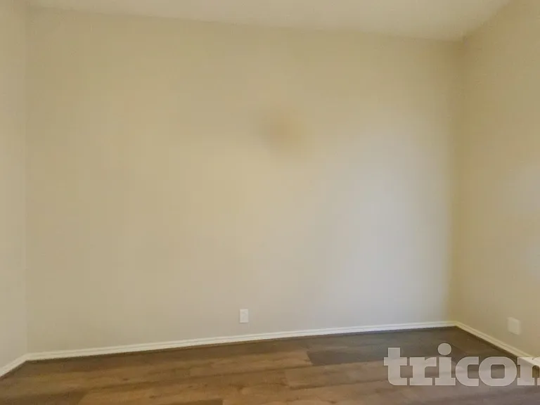 4504 Vista Meadows Dr — Photo 5