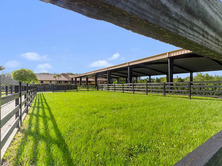 4985 Stables Way — Photo 74