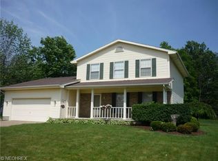 3178 Meanderwood Dr, Canfield, OH