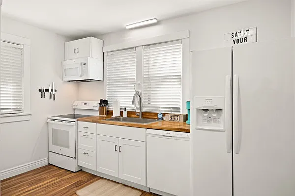 810 E Sciota Ave — Photo 3