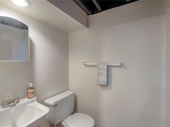 5th image of 468 W 104th St Unit A