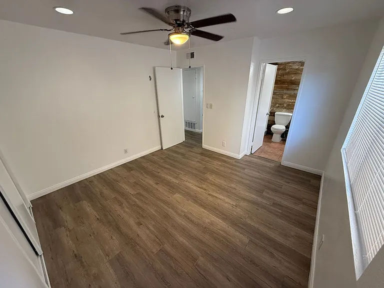 2258 Pamela Ln — Photo 11