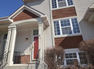 1665 Apple Tree Ln, West Chicago, IL 60185