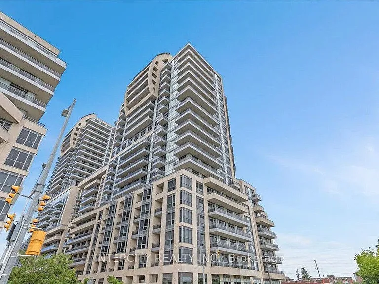 9201 Yonge St #1602 — Photo 1