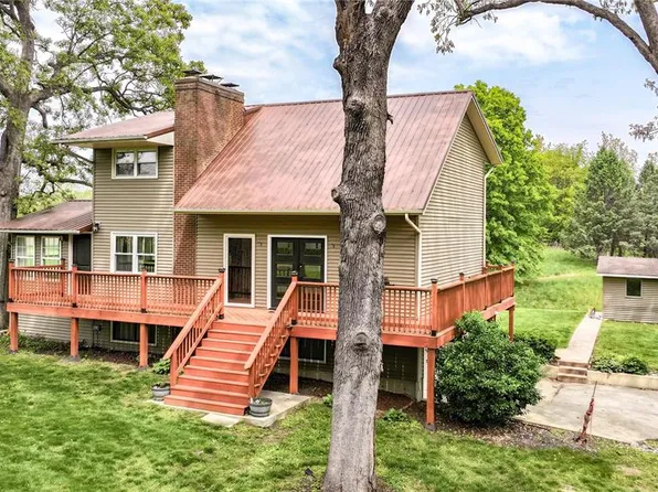 968 Super Slab Rd, Greenfield, IL 62044