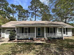 6902 Harvest Ct, Fayetteville, NC 28306