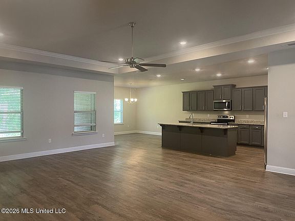 3rd image of 9505 Mallette Dr
