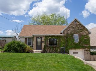 1815 11th Ave, Monroe, WI 53566