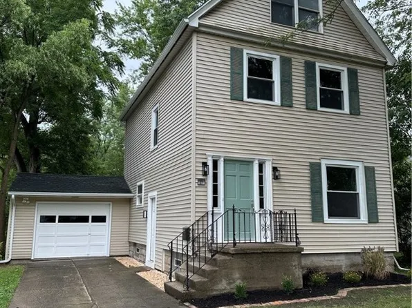 27 Orchard Ave, West Seneca, NY 14224