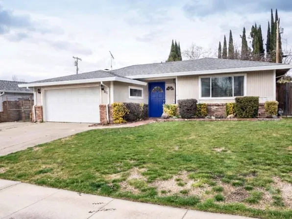 210 Canterbury Ave, Roseville, CA 95678