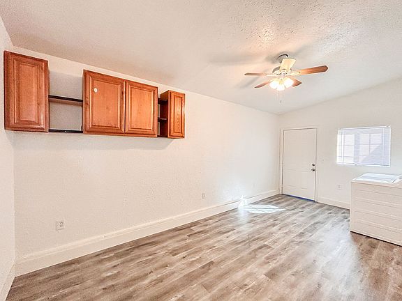 4th image of 520 Solano St #1625
