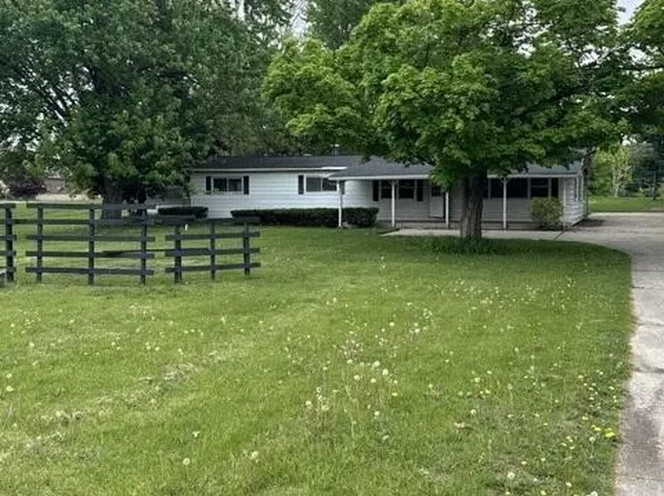 9882 W M 21, Ovid, MI 48866