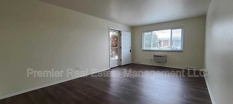 1st image of 4473 E Jewell Ave
