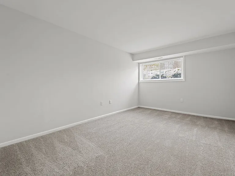 Tysons View — Photo 33