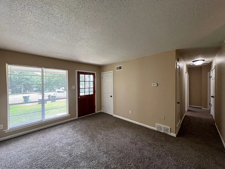 3775 Longmont Cv — Photo 6