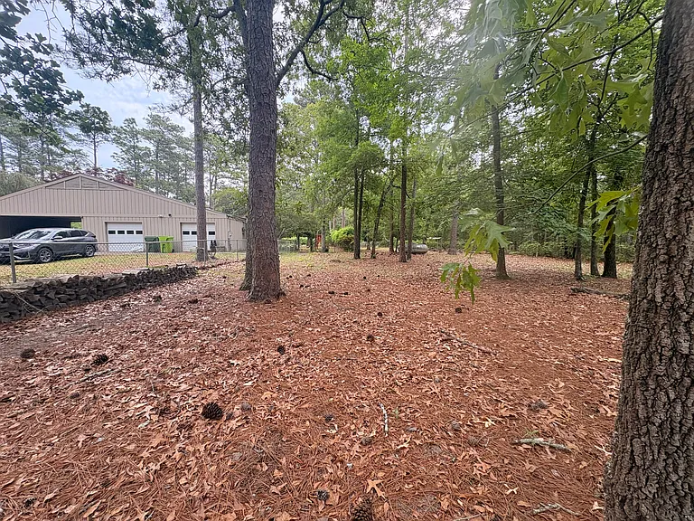 1468 Ridge Rd — Photo 3