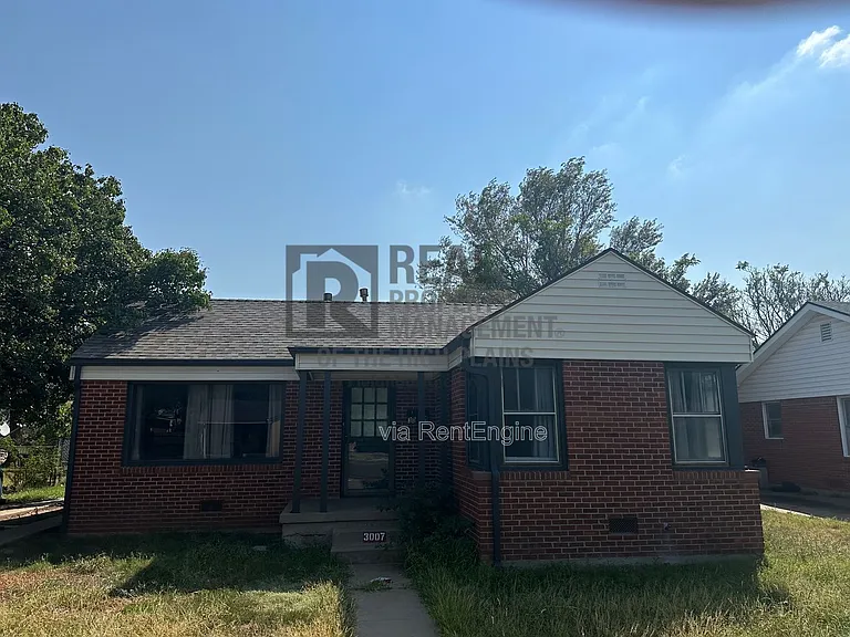 3007 S Washington St — Photo 2