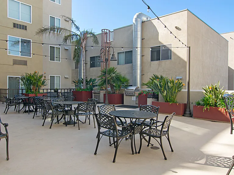 1970 Columbia St #406 — Photo 28