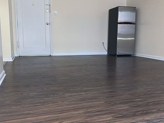 3rd image of 235 S Harrison St APT 401