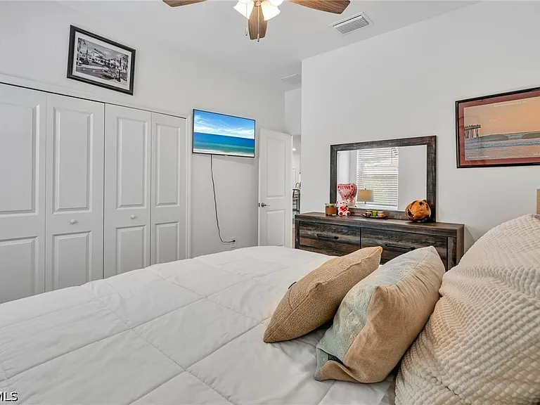 17388 Walnut Run Dr — Photo 14