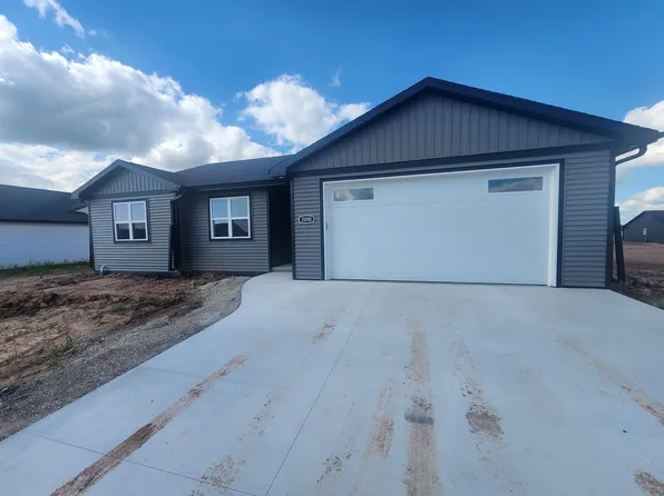 2090 White Dove Ln, Kaukauna, WI 54130