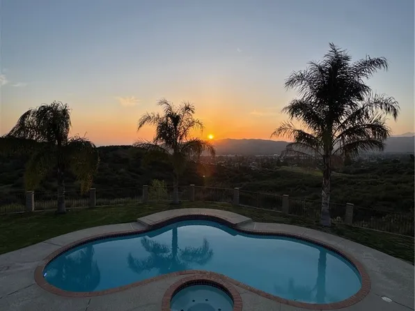 11901 Sunset Ridge Dr, Yucaipa, CA 92399