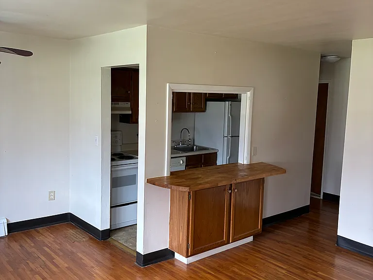 72 Manor Dr — Photo 6