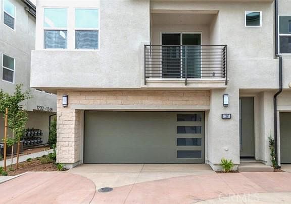 4th image of 1247 W Cara Dr