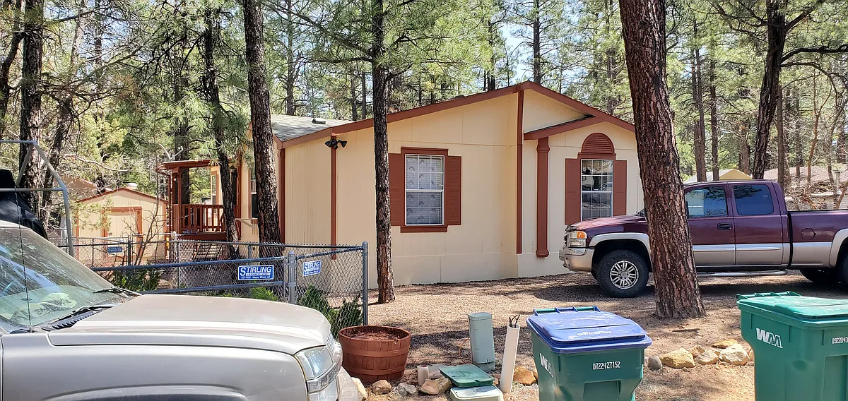 Building Photo - 621 S 29th Dr