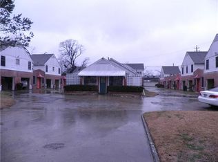 4703 N Main St, Houston, TX 77009