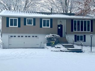 30 Beachview Ln, Springfield, IL 62712