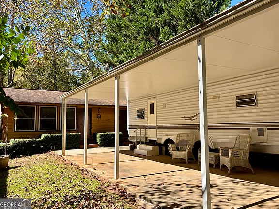 3rd image of 345 Hidden Valley Rd