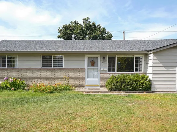 2137 Newcomer Ave, Richland, WA 99354