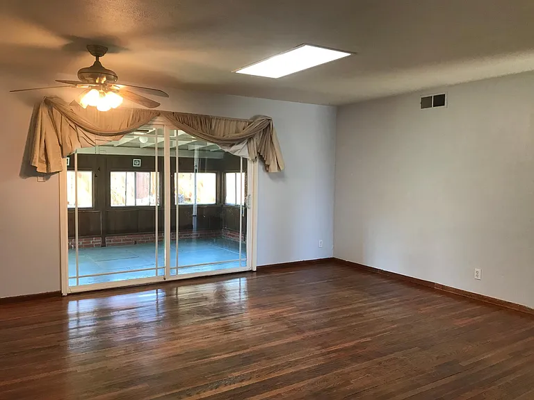 2216 Kendree St — Photo 5