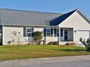 304 S Tree Ct, Newport, NC 28570