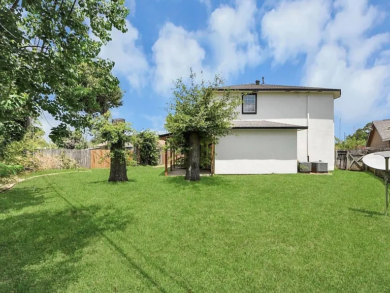 10535 Emnora Ln — Photo 50
