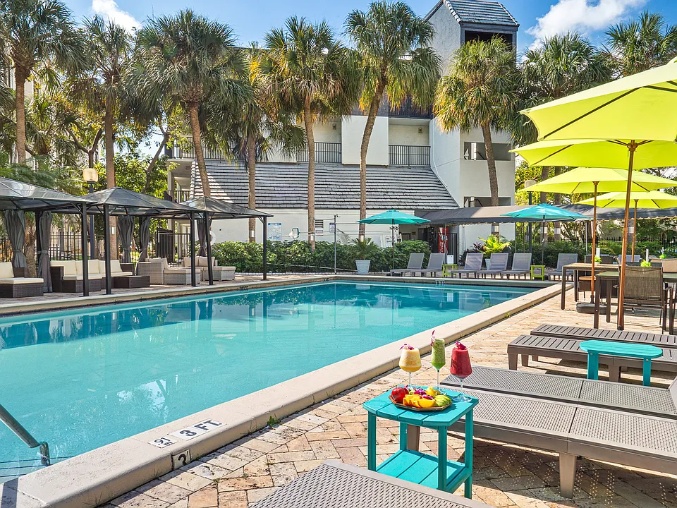 2520 Stirling Rd #236