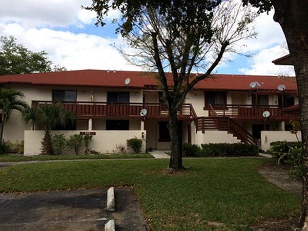 1st image of 545 NW 210th St APT 203