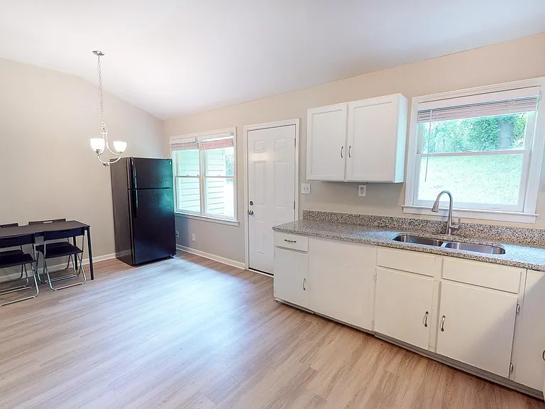 2345 Butner Rd SW — Photo 7