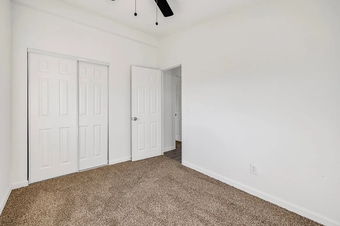3 bed, 1698 sqft, $2,200 — Photo 3