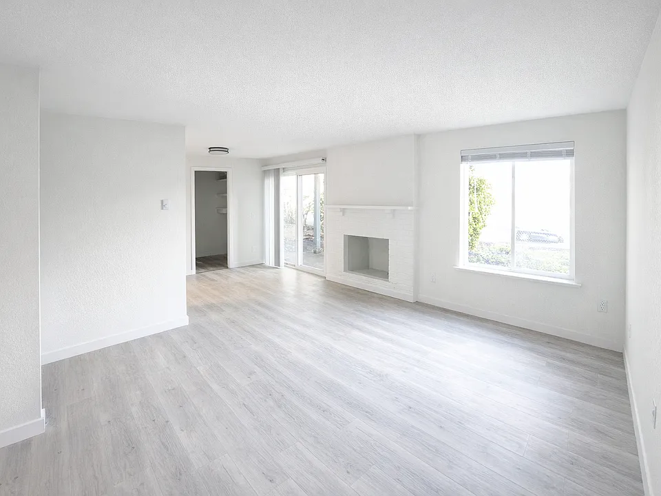 Living and Dining Area