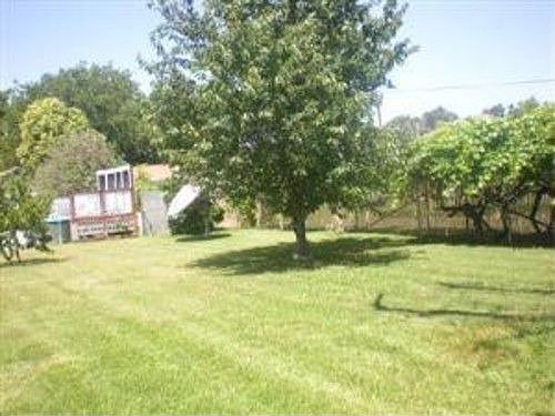 2nd image of 661 Pecan St