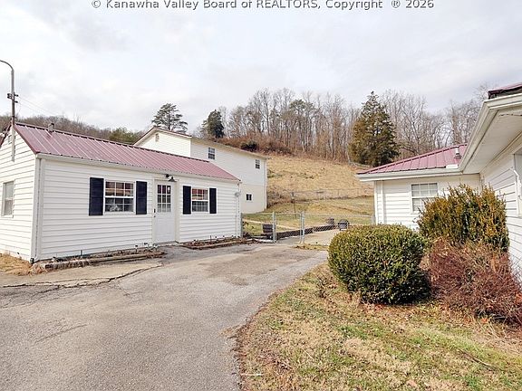 5th image of 420 Blake Rd