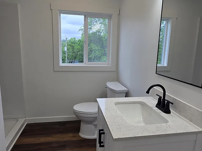 204 N Butler St — Photo 4
