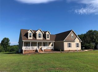 5956 Little Beane Store Rd, Seagrove, NC 27341