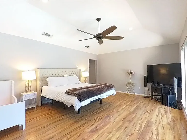 3339 Country Club Blvd — Photo 16