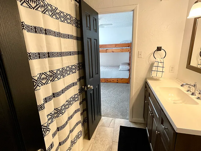 5763 Shadydell Dr — Photo 21