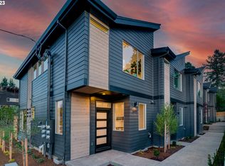 3690 SE Haig St, Portland, OR