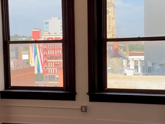 4th image of 607 Main St #12